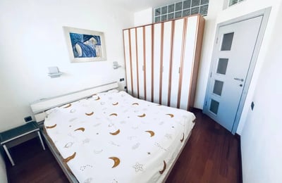Alquiler de un acogedor piso de 2 habitaciones, 56 m², en el centro de Belgrado, Serbia